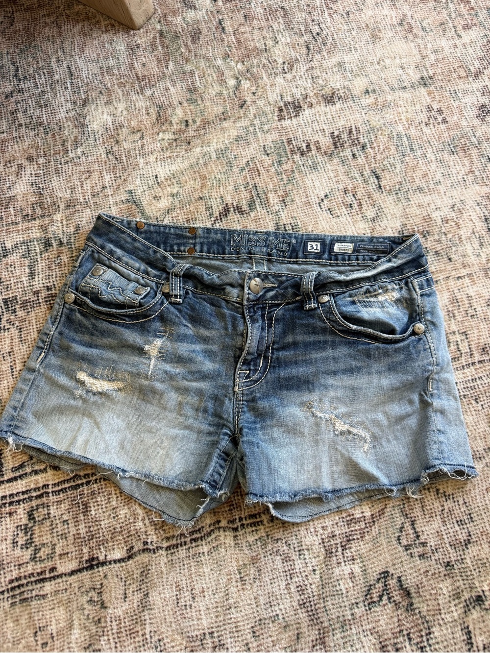 Miss Me Distressed Signature Shorts 31